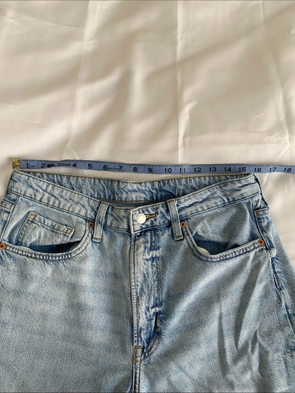 H&M High Waisted Light Blue Wide Leg Jeans - Picture 4 of 10
